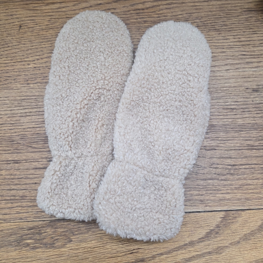 Lands' End Tan Mittens